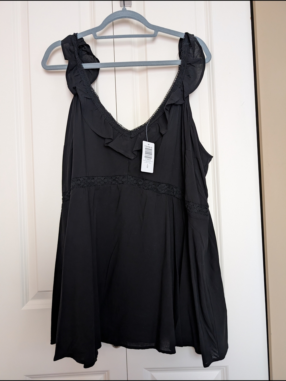 torrid Black Lace-Trim Sleeveless Top